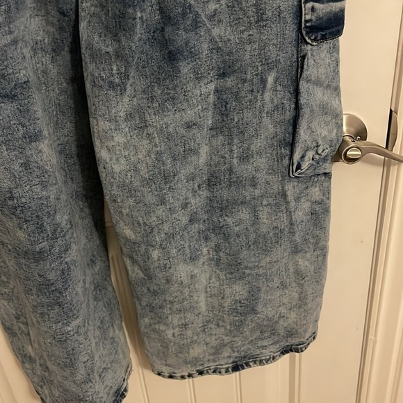 Refuge Baggy OVERSIZED‎ 12” wide leg Cargo women’s L pocket Jeans heavy wash NWT - Picture 11 of 16